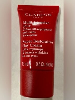 Clarins Super Restorative Day Cream
15mL